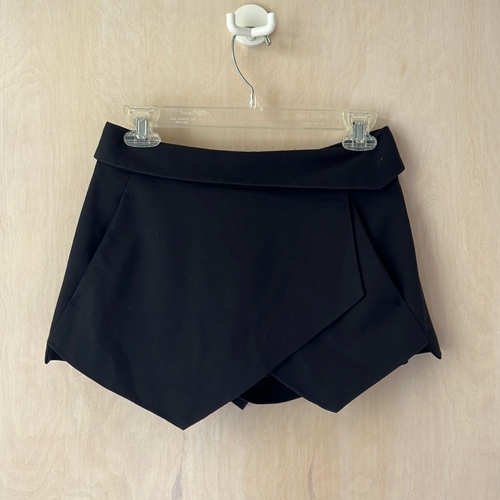 Zara Skort Black Napkin style